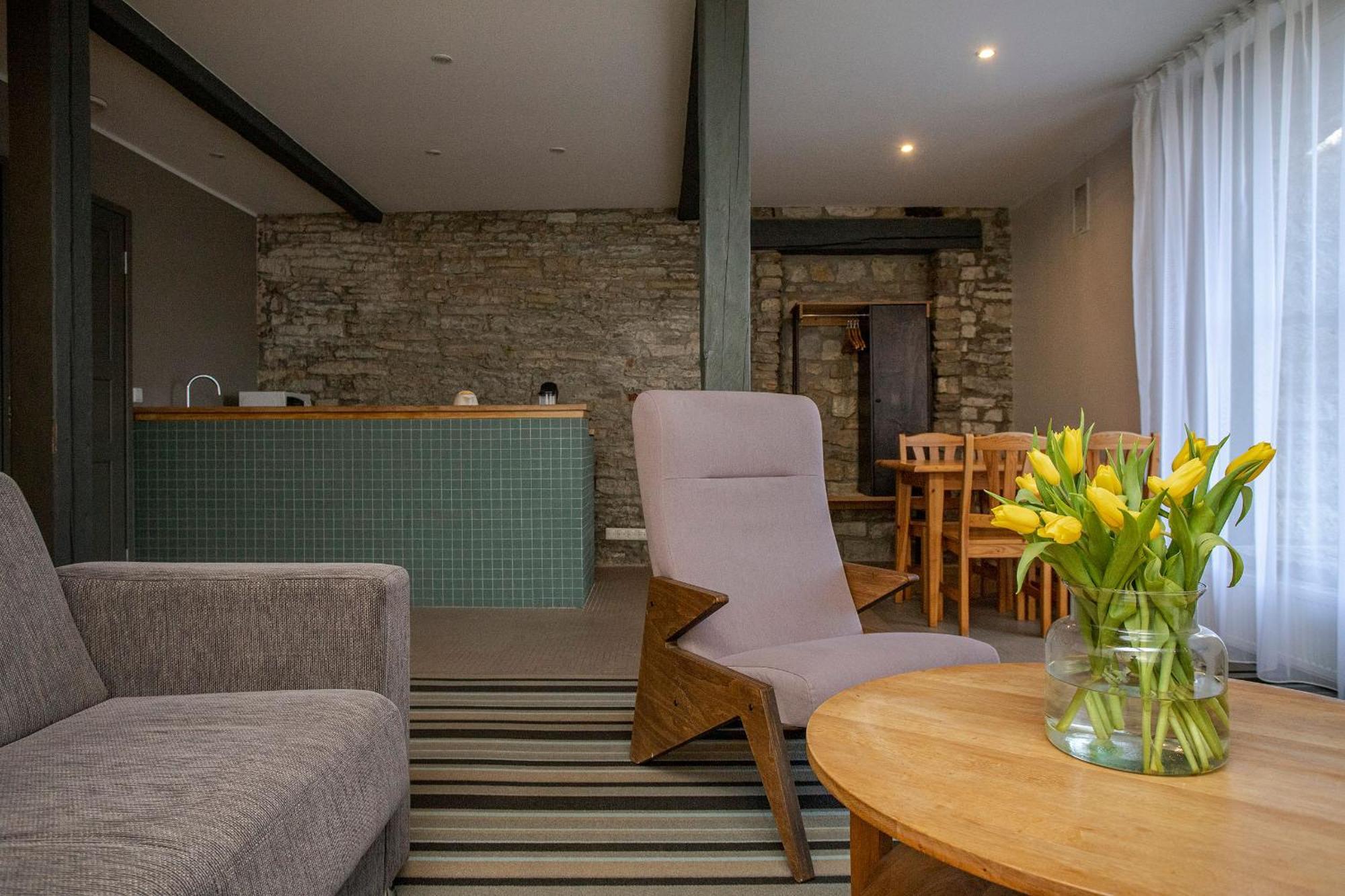 Johan Design & Spa Hotel Kuressaare Szoba fotó